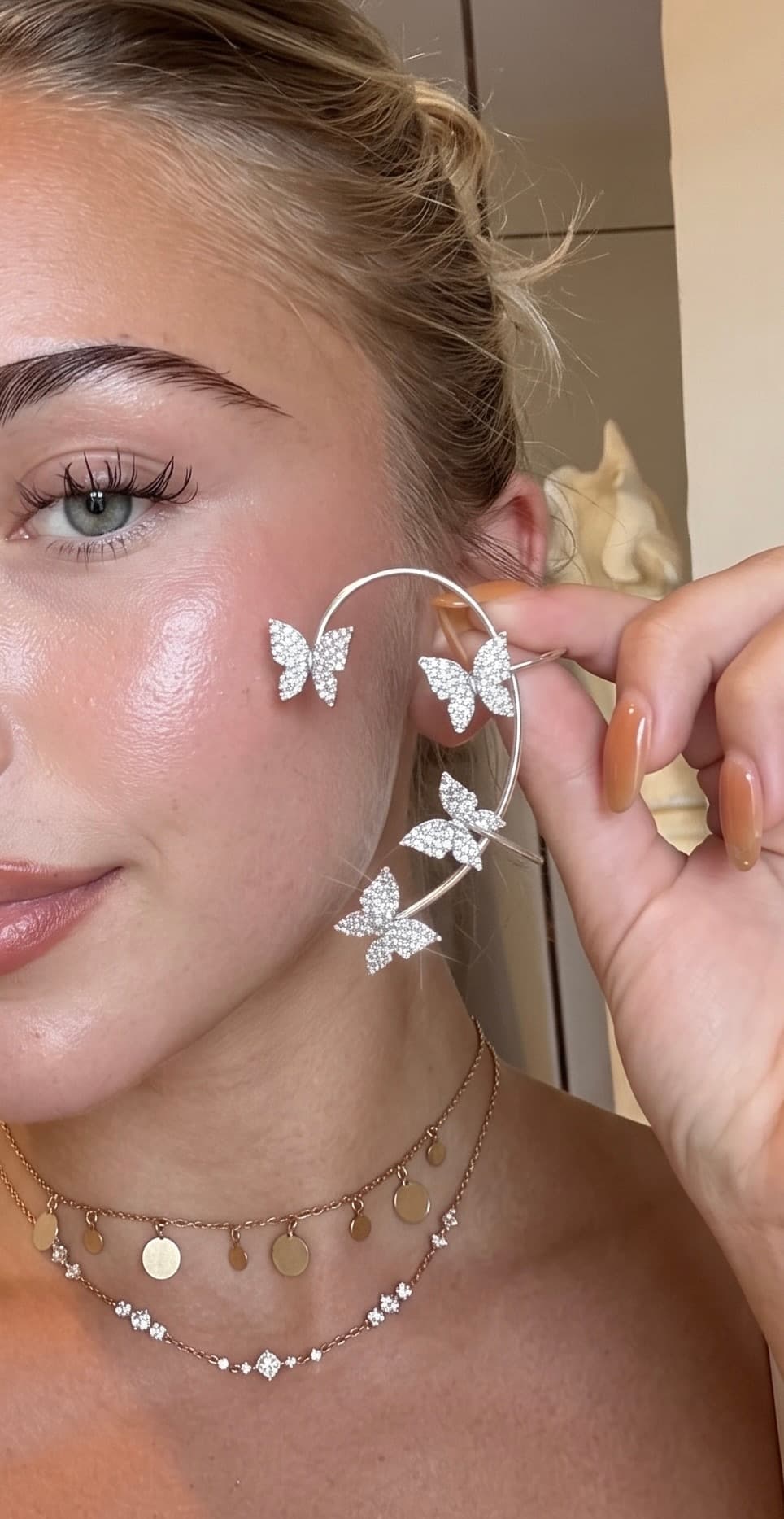 Lainia ear cuff